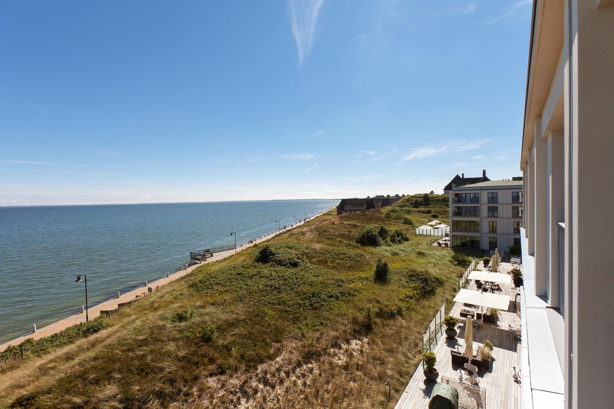 Hotel A-Rosa Sylt List Zewnętrze zdjęcie View of the Baltic Sea from the hotel